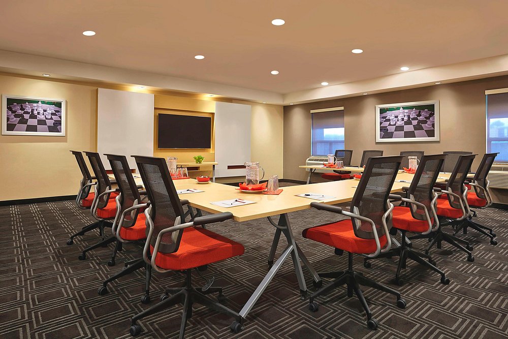 meeting-room-u-shape456